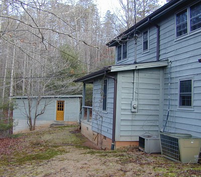 Country Home Plan F-1600 - Exterior Tour