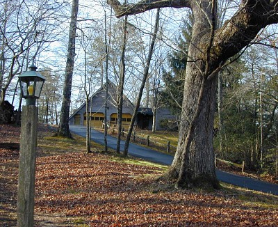 Primitive Country Home - Country Lamp Post