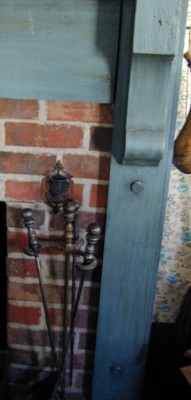 Primitive Country Home - Bedroom Fireplace Mantel