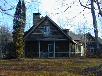 Primitive Country Home - Side Country Screen Porch